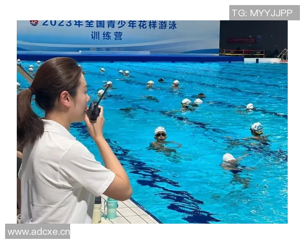 全球游泳纪录突破：探索历史最速游泳成绩背后的科技与训练革新